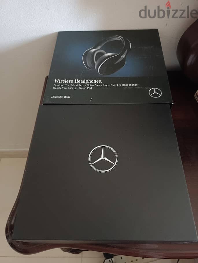 MERCEDES BENZ BLUETOOTH WIRELESS HEADPHONE 2