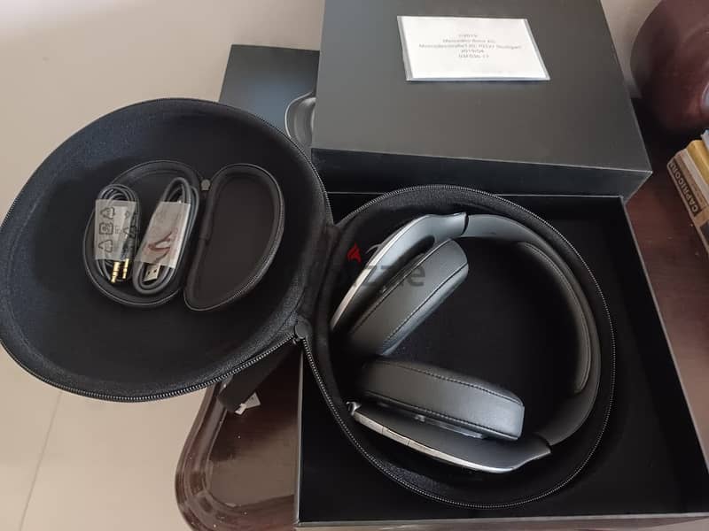 MERCEDES BENZ BLUETOOTH WIRELESS HEADPHONE 4