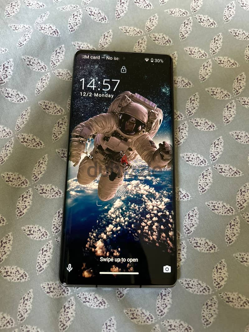 Sharp Aquos R6 like new (japan) 2