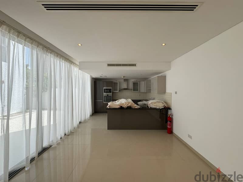 Al Mouj Reehan: Spacious 3-Bedrooms+ Maid Room Villa 11