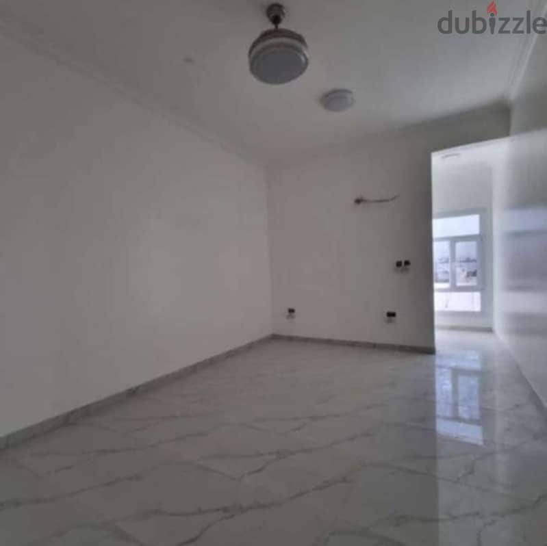 فيلا للايجار في الحيل الجنوبيه   Villa for rent in Al Hail South 5