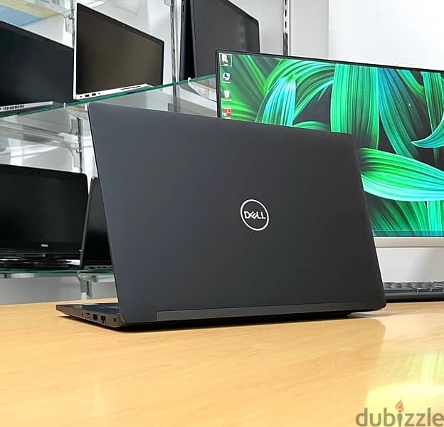 Dell latitude Core i7 8th Gen Ram 16GB SSD 512GB 14” inche Windows 11 1