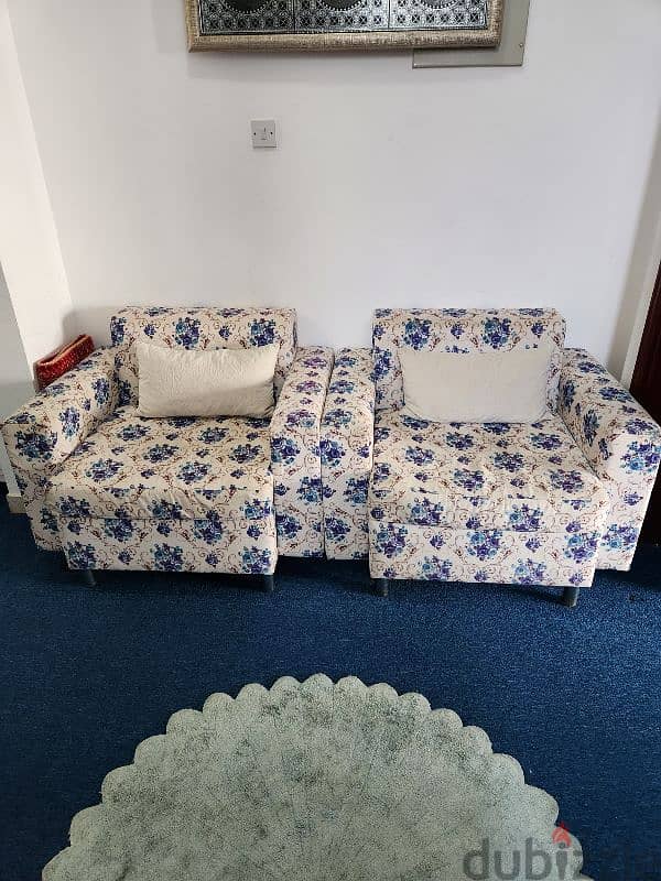 majlis sofa with carpet for sale 0