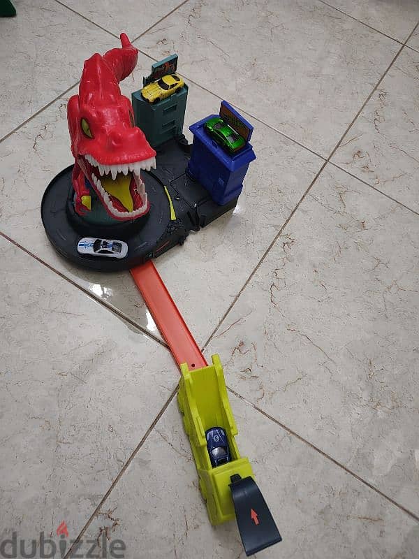 HOT WHEELS T-REX RAMPAGE TRACK 1