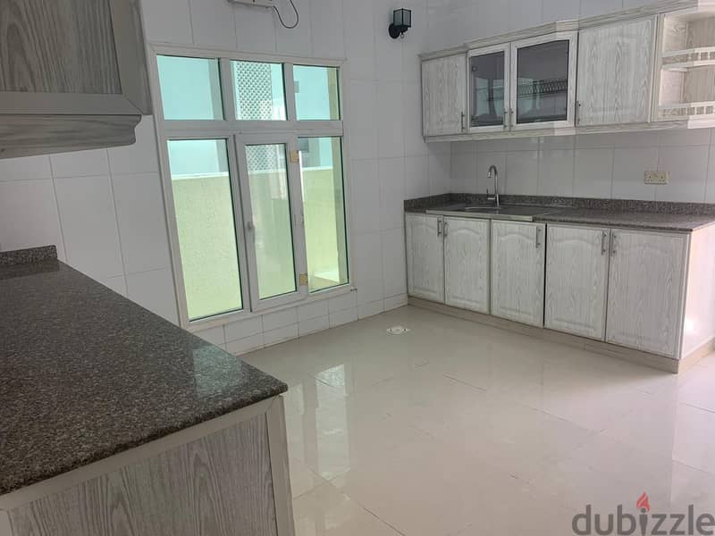 villa for rent close to the beach located al hail north 6