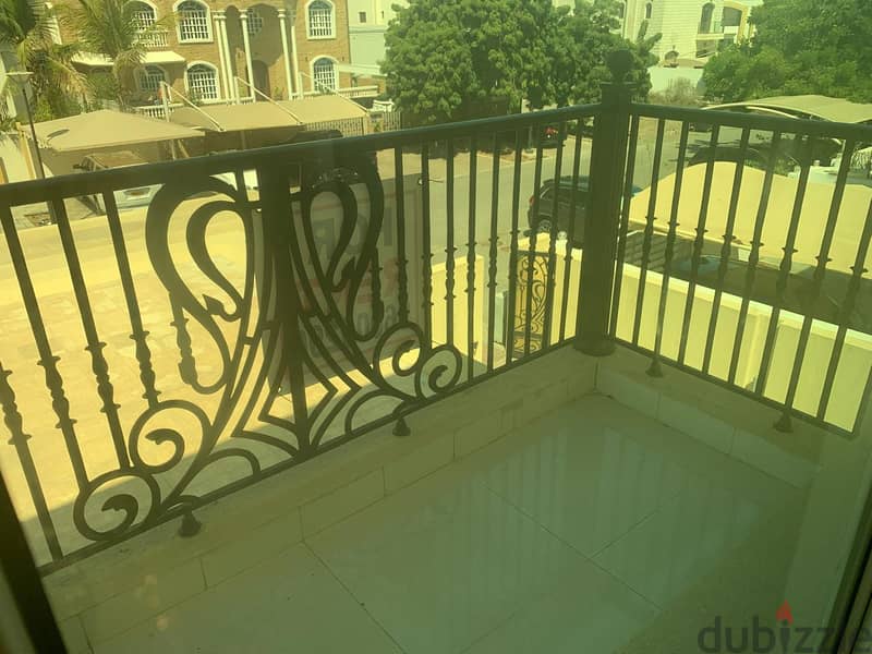 villa for rent close to the beach located al hail north 16