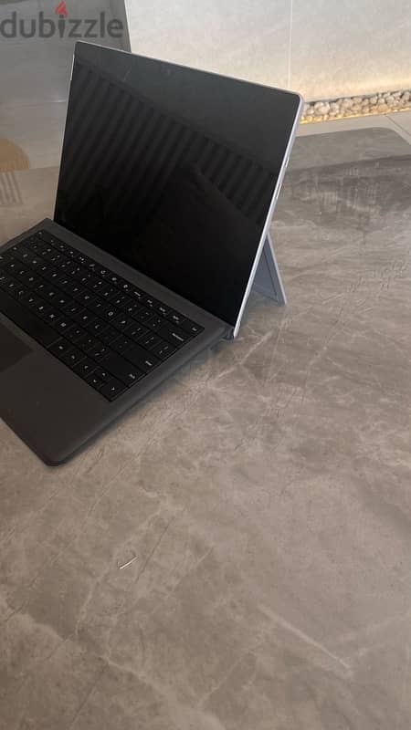 For sale Microsoft Surface Pro 6 with SONY projector 2