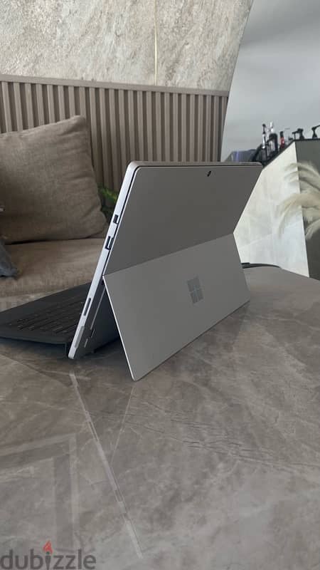 For sale Microsoft Surface Pro 6 with SONY projector 3