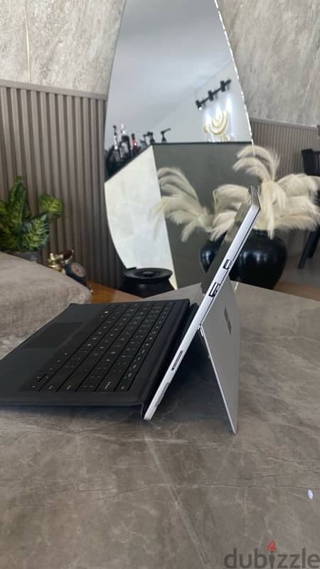 For sale Microsoft Surface Pro 6 with SONY projector 5