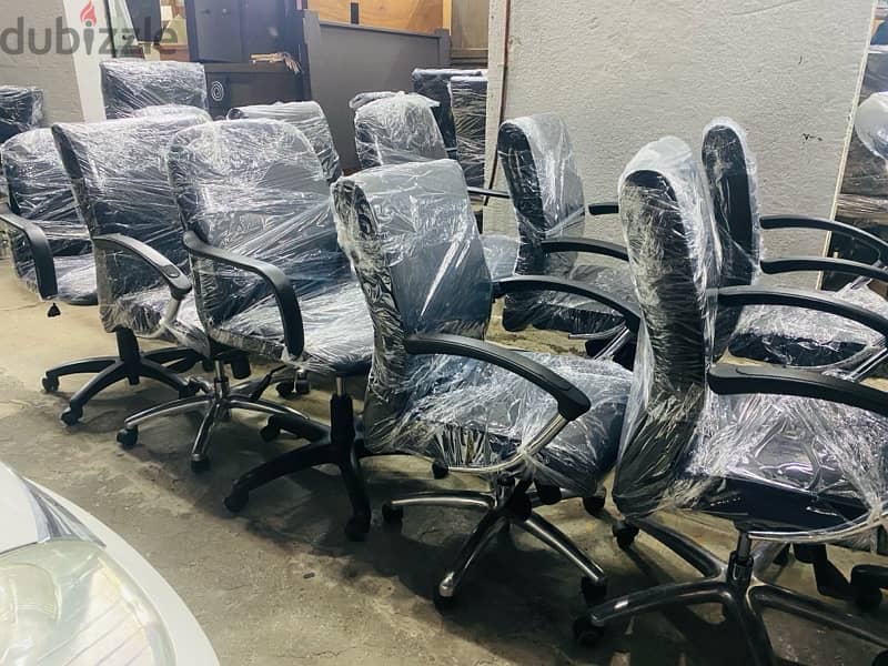 Executive office chairs refurbished at Mutrah more than 150pcs 0