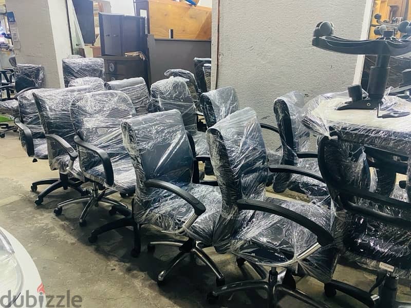 Executive office chairs refurbished at Mutrah more than 150pcs 9