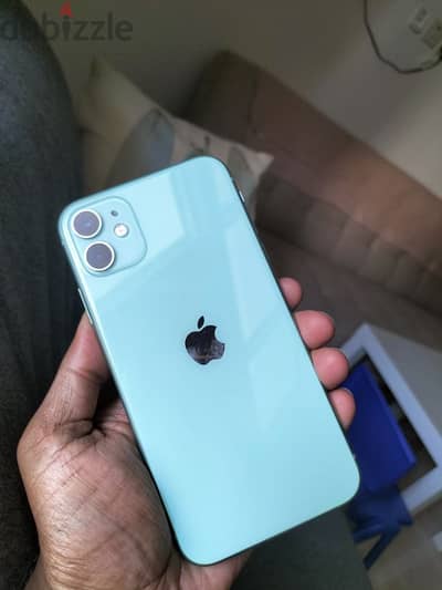 I phone 11 128gb in very good condition BH 95