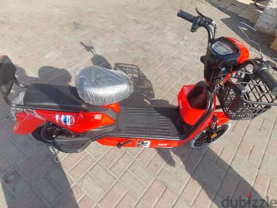 electric scooter size 14 mi whatsupp 97658846