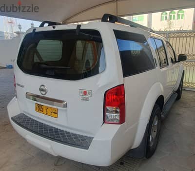 Nissan Pathfinder 2009 Model