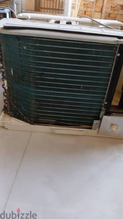 مكيفين شارب طن ونصف نظيفات / sharp Ac very clean 1.5 tons