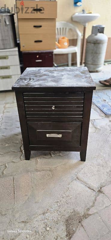 10 pic of side table available 0