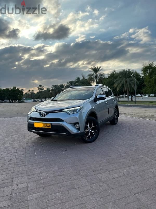 TOYOTA RAV4 2018 0