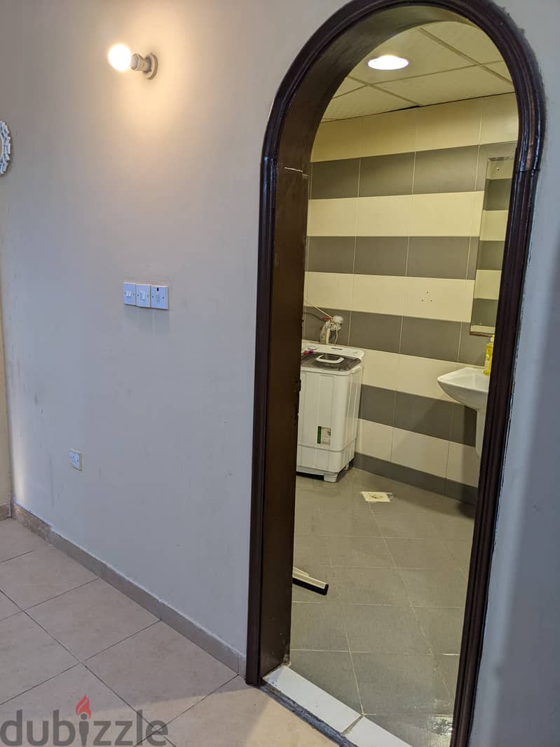 Furnished Room with attached bath ; Only Executive bachelors in Ruwi 3