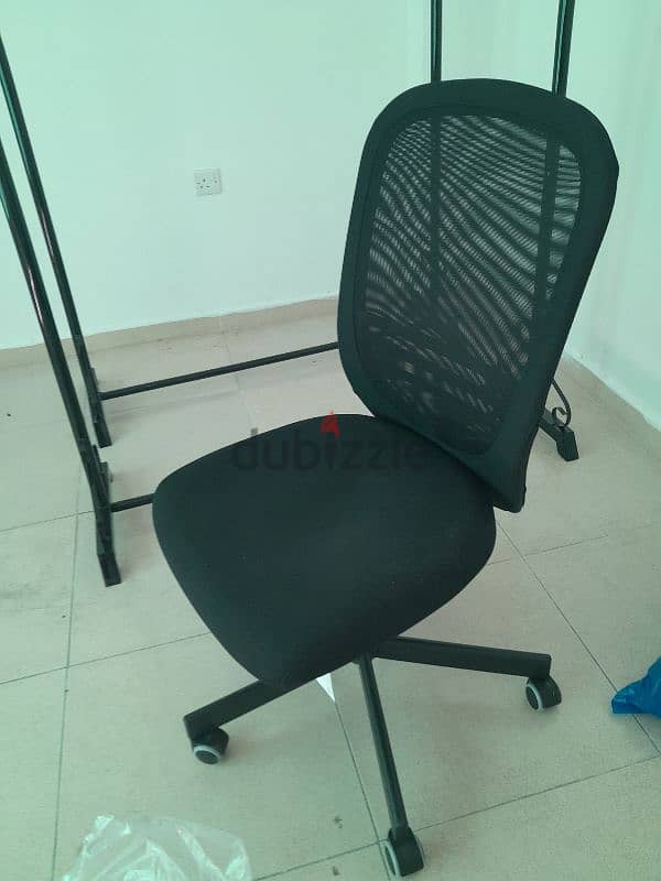 Office Table chair 3