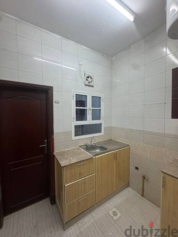 Flat for in Ruwi , mumtaz area 4