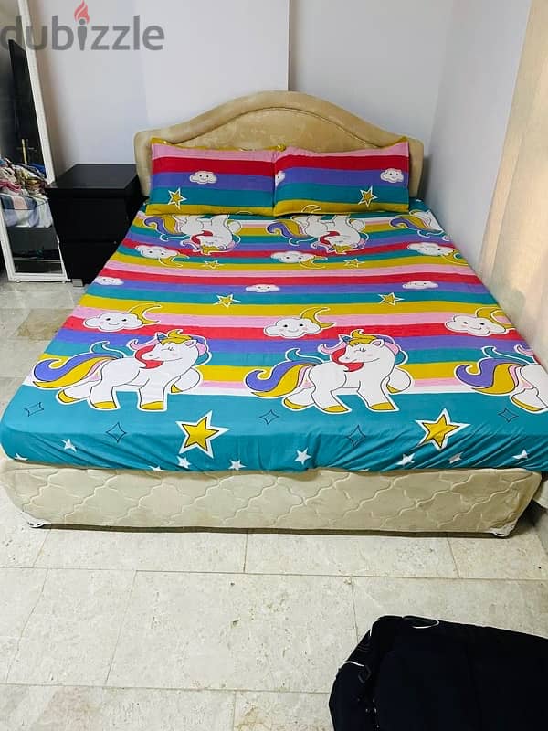 queen size Cot with mattress urgent 0