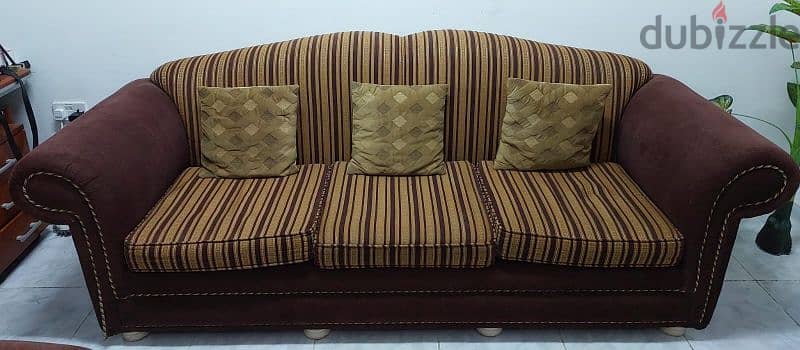 6-seater sofa set in golden and brown- Very comfortable 2