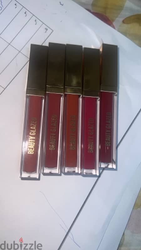 Matte lip-gloss 2