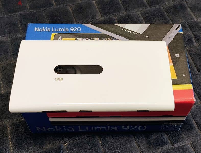 Nokia Lumia 920 White Brand New for Nokia Phone Lovers 3