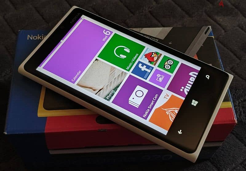 Nokia Lumia 920 White Brand New for Nokia Phone Lovers 10