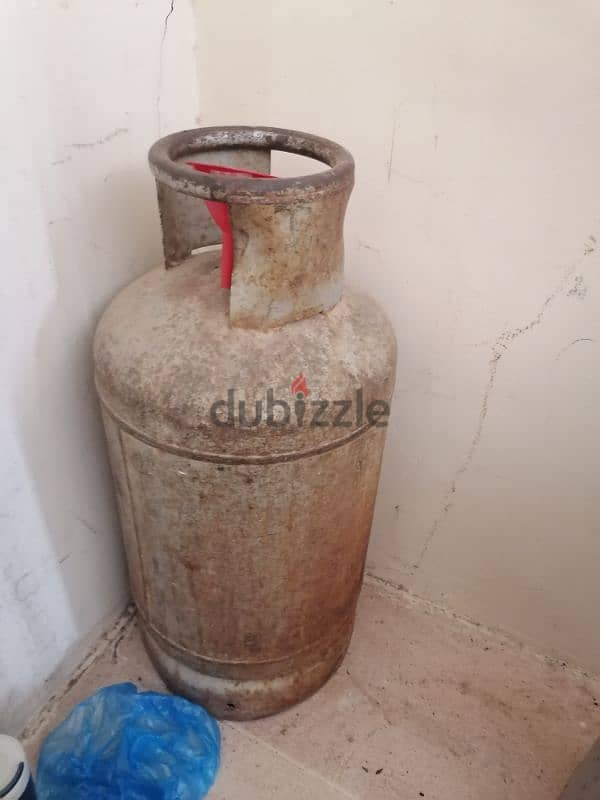 gas cylinder 1