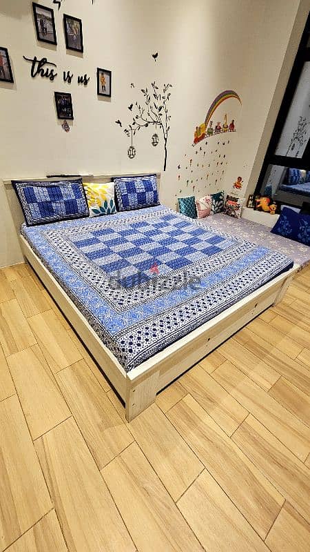 King size Bed for sale 180x200 1