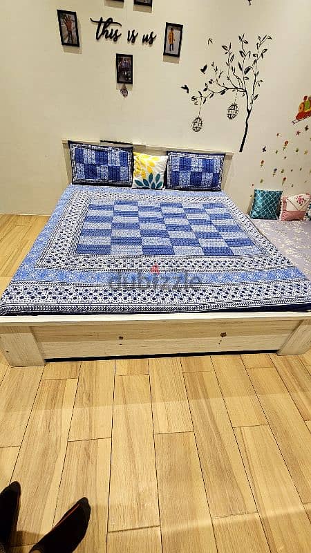 King size Bed for sale 180x200 2