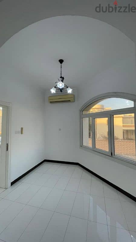 villa for rent ghobrah فلة للايجار غبرة 4