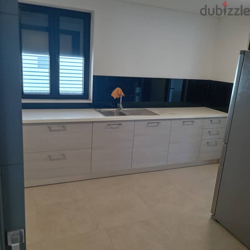 Luxury 4br  Penthouse for Rent in Muscat Hills, Oman 3