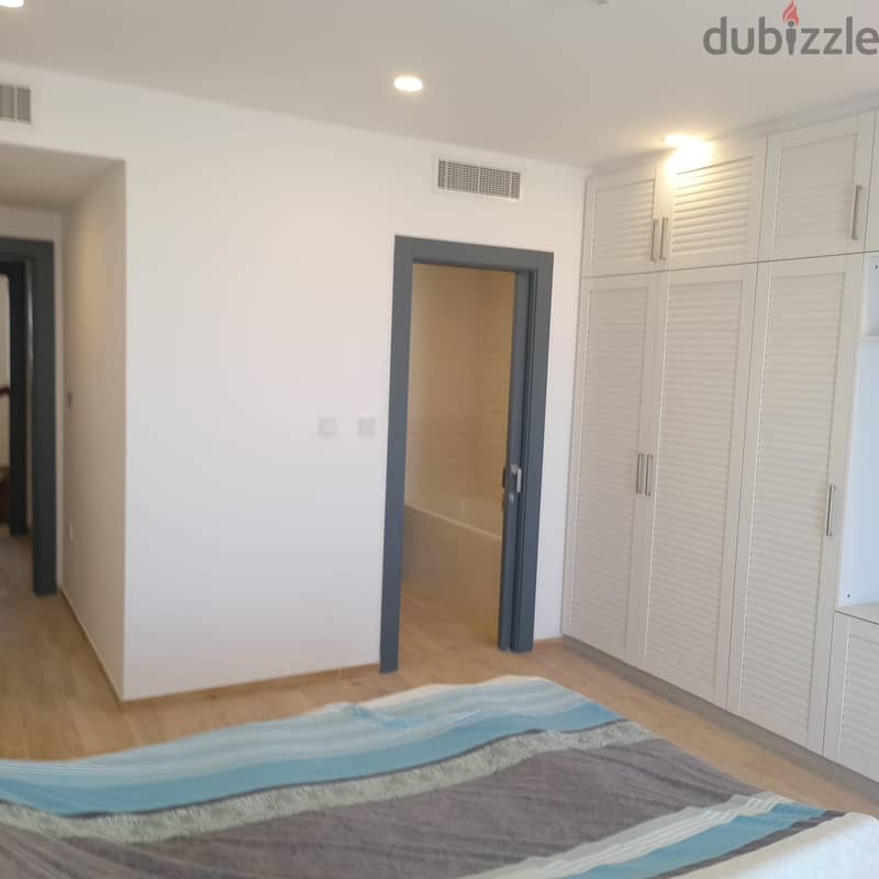 Luxury 4br  Penthouse for Rent in Muscat Hills, Oman 14