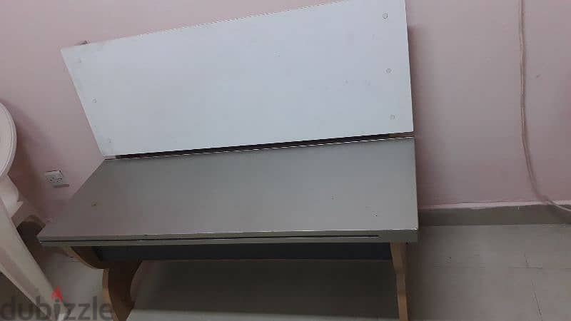 wood bench good condition 0