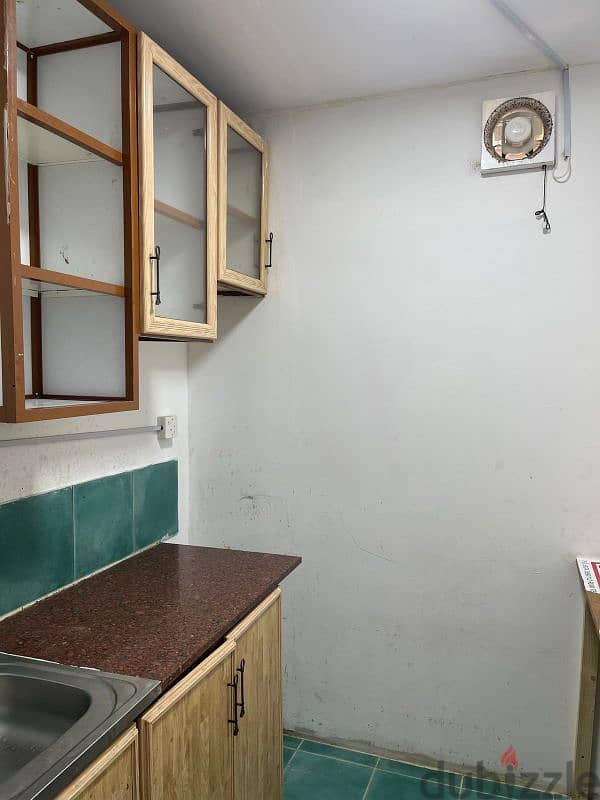 studio for rent azaiba near beach استديو بالعذيبة للايجار 1