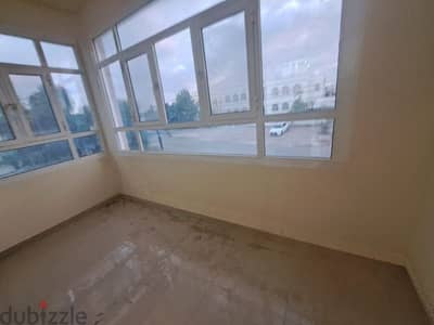 spacious  brand new flat in hail North near beach