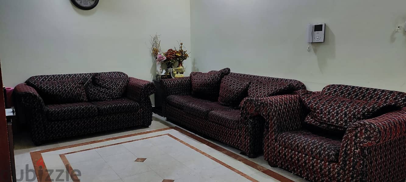 Sofa for urgent sale 2