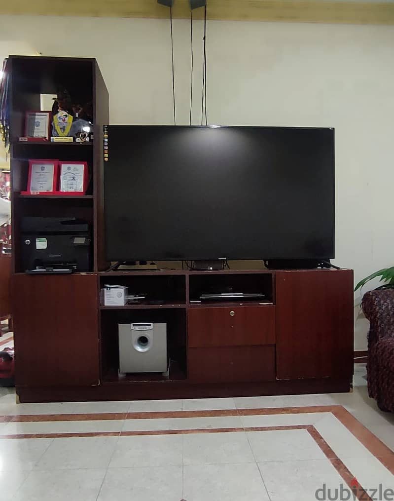 TV Stand for Urgent Sale 1