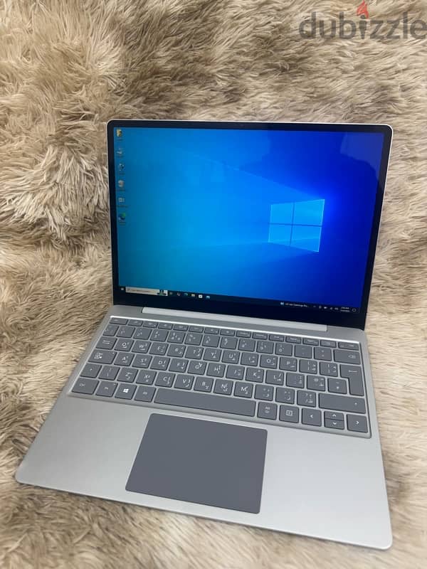 Surface laptop Go 10th  generation 2