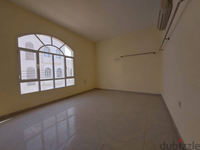 "SR-MH-662  Premium Quiet Villa to Let in Al Mawaleh South 6