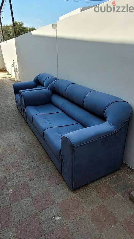 GOOD QUALITY 3 SEATER SOFA FOR SALE 1