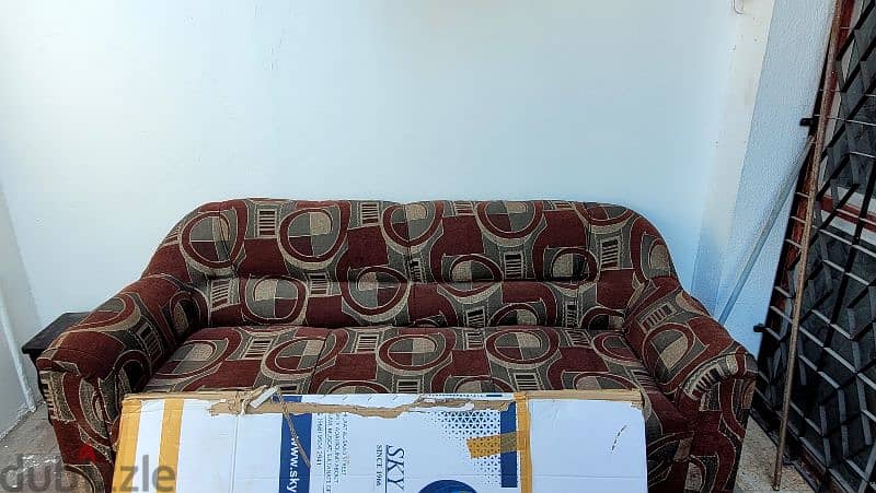 Sofa for sale 0