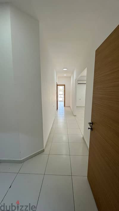 شقه للبيع في القرم Apartment for sale in Al Qurm