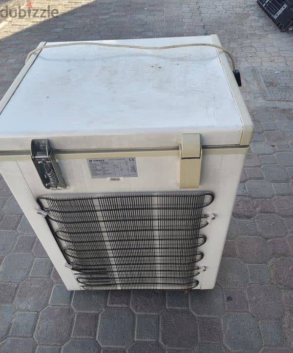 Selling deep freezer for 25 rials 1