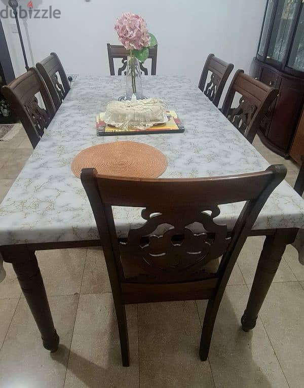 Sparingly Used 6 Seater Dining Table 2