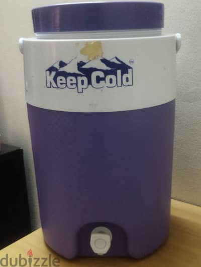 Cold water container