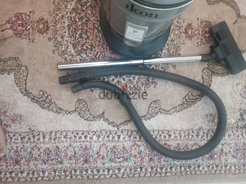 Vacuum cleaner 18 Liter in good condition 1