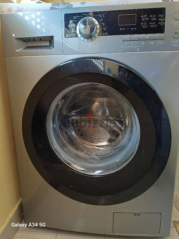 7kg Hitachi front load Washing Machine 1